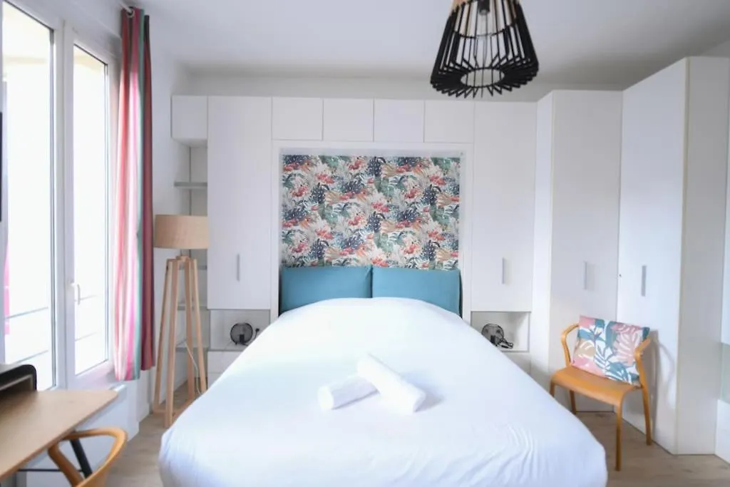 Shelter Oberkampf Apartment Paris France